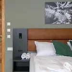 Aquarius Haus 7 16 *